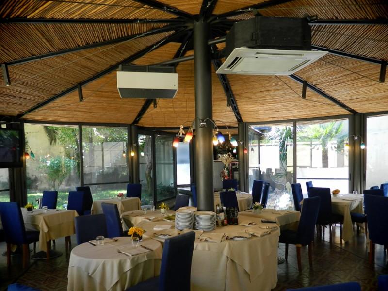 Salle de restaurant Cocco et Dessi